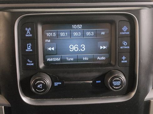 Used 2017 RAM 1500 Classic SLT image 25