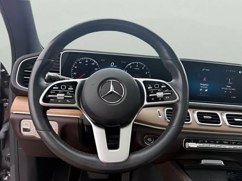 Used 2021 Mercedes-Benz GLE 350 4MATIC image 16
