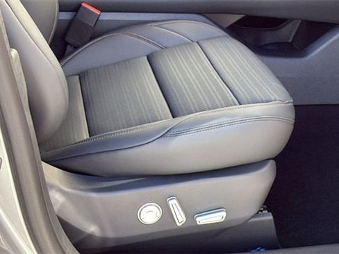 New 2026 Lincoln Nautilus Reserve w/ Jet Appearance Package image 9