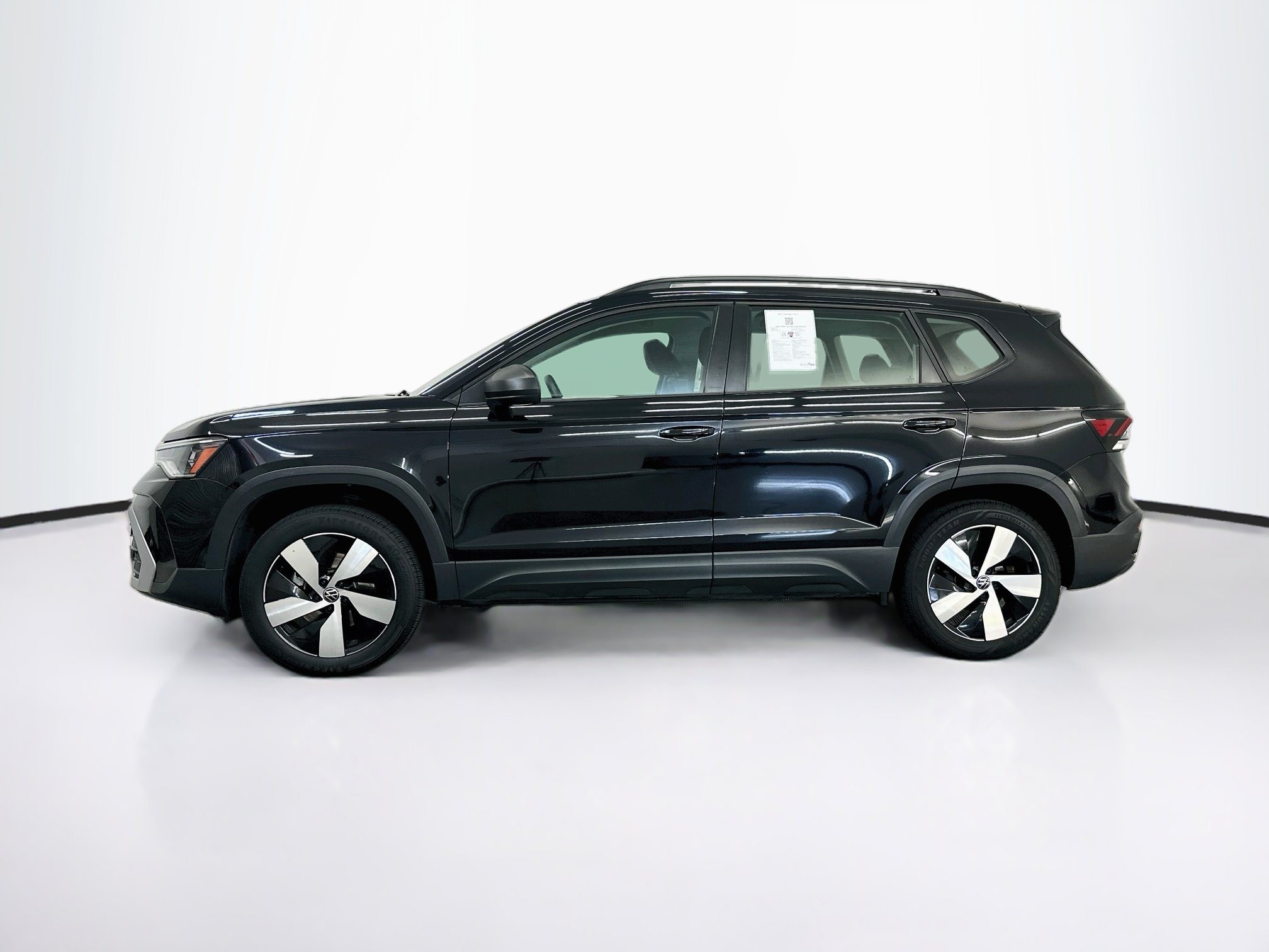 Used 2025 Volkswagen Taos S AWD/4WD image 4