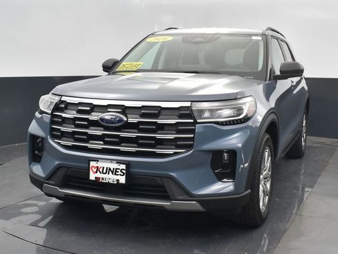 New 2026 Ford Explorer Active w/ Active Comfort Package AWD/4WD image 8