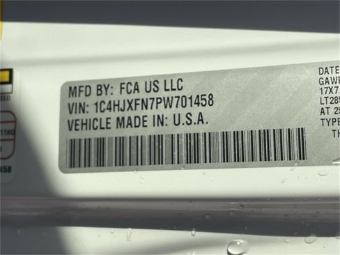 Certified 2023 Jeep Wrangler Unlimited Rubicon image 40