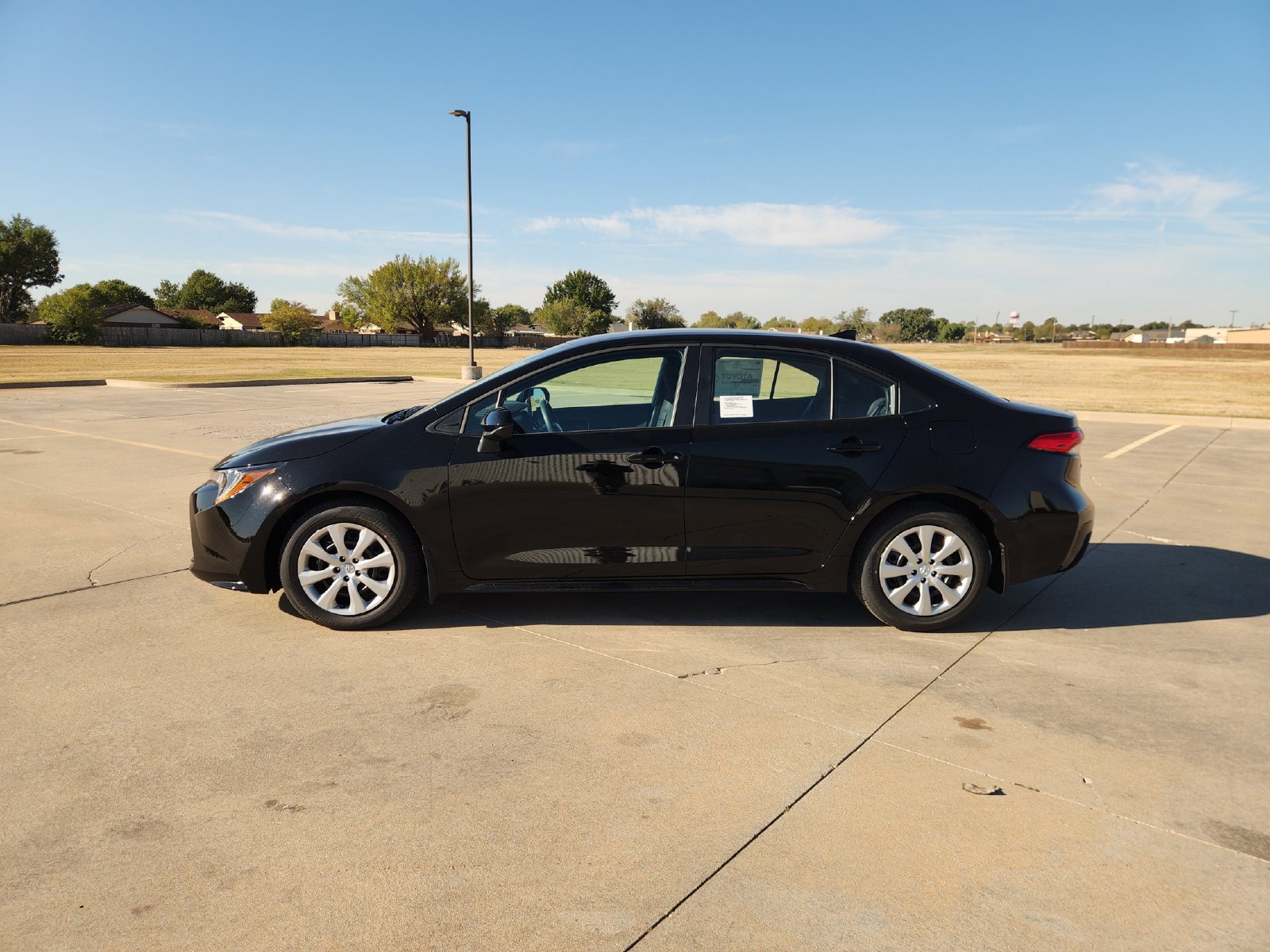 New 2027 Toyota Corolla LE FWD image 3