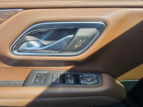 Used 2021 Chevrolet Tahoe High Country RWD image 31