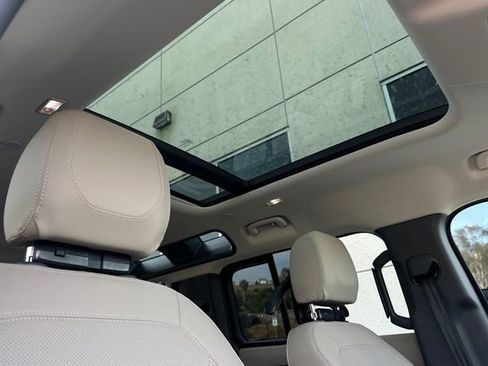 Used 2024 Land Rover Defender 110 S image 19