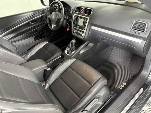 Used 2014 Volkswagen Eos Komfort image 23