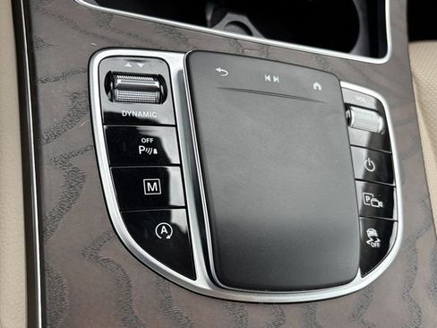 Used 2021 Mercedes-Benz GLC 300 4MATIC image 40