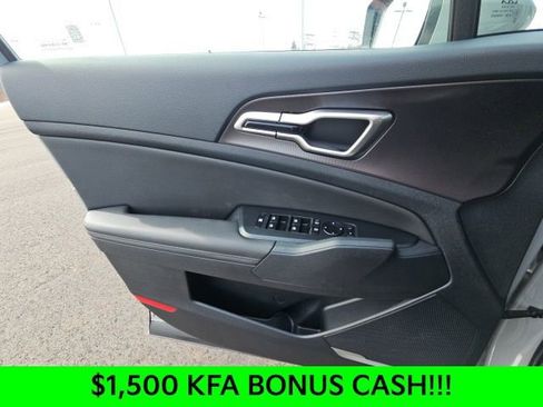 New 2026 Kia Sportage EX FWD image 18