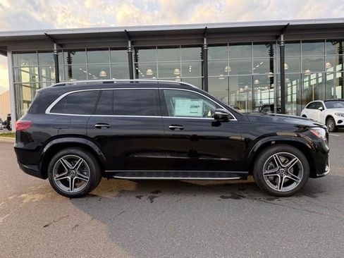 New 2026 Mercedes-Benz GLS 450 4MATIC image 8