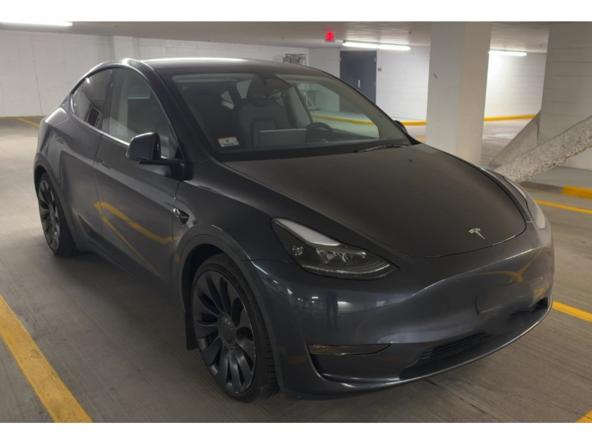Used 2024 Tesla Model Y Performance AWD/4WD image 4
