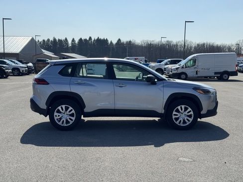 New 2026 Toyota Corolla Cross L image 2