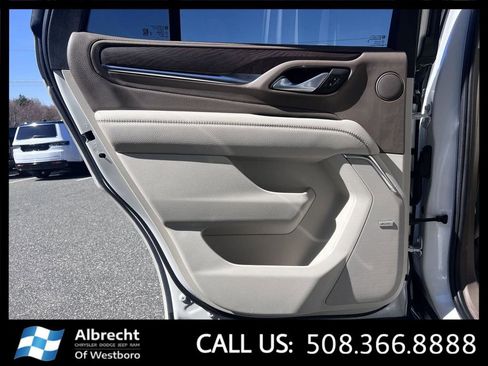 Used 2022 GMC Yukon Denali AWD/4WD image 14