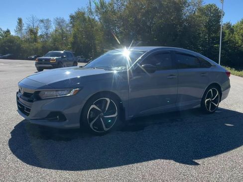 Used 2022 Honda Accord Sport image 5