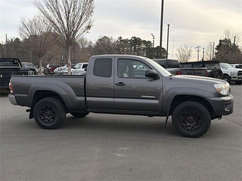 Used 2012 Toyota Tacoma PreRunner image 7