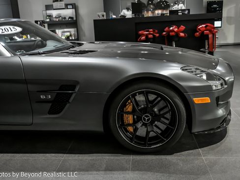 Used 2015 Mercedes-Benz SLS AMG GT Final Edition image 15