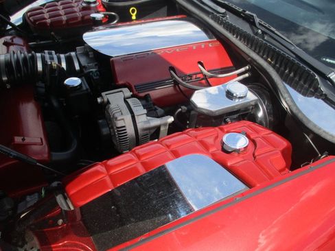Used 1997 Chevrolet Corvette Coupe w/ Memory Pkg RWD image 14