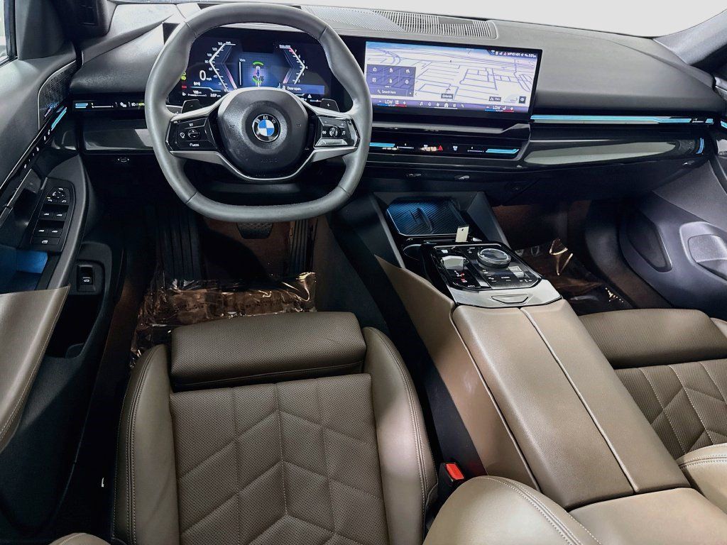 Used 2024 BMW 530i w/ Premium Package RWD image 16
