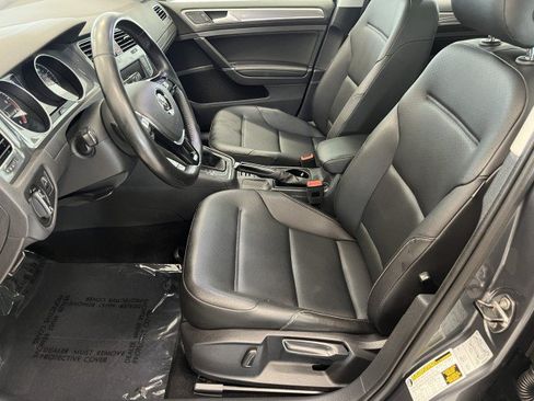 Used 2017 Volkswagen Golf Alltrack AWD/4WD image 9