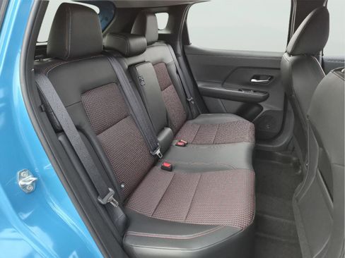 New 2026 Nissan Kicks SR w/ Cold Weather Package image 16