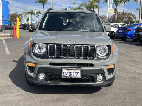 Used 2021 Jeep Renegade Latitude image 4