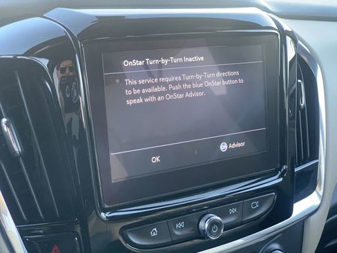 Certified 2023 Chevrolet Traverse LT FWD image 11