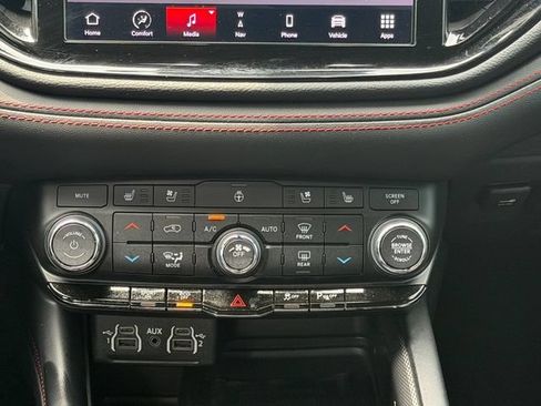 Used 2023 Dodge Durango R/T AWD/4WD image 19