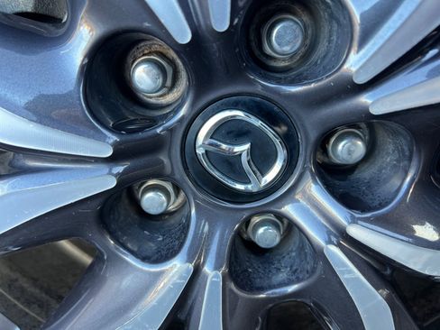 Used 2018 MAZDA CX-5 Touring image 31