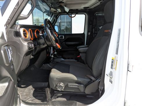 Used 2021 Jeep Gladiator Mojave w/ LED Lighting Group AWD/4WD image 12