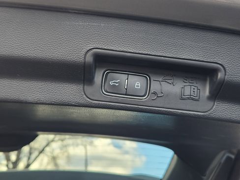 Used 2020 Ford Explorer ST w/ Premium Technology Package image 24