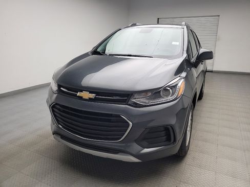 Used 2020 Chevrolet Trax LT w/ Driver Confidence Package AWD/4WD image 15