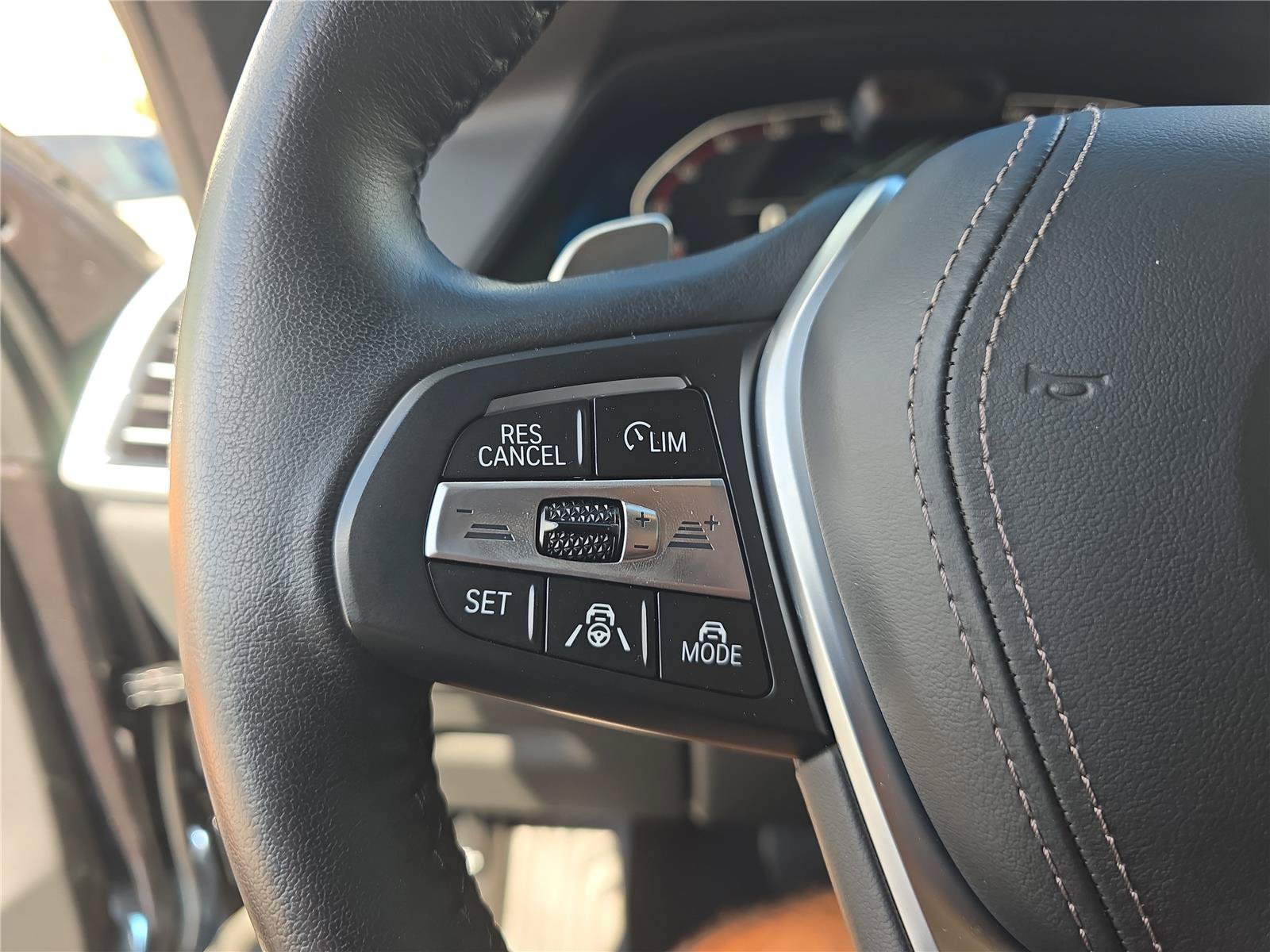 Used 2021 BMW X5 sDrive40i w/ Premium Package RWD image 24