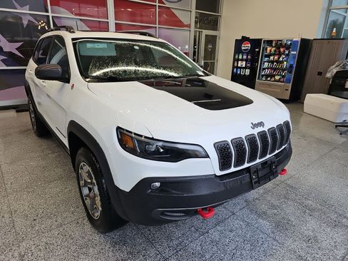 Used 2020 Jeep Cherokee Trailhawk w/ Comfort/Convenience Group AWD/4WD image 7