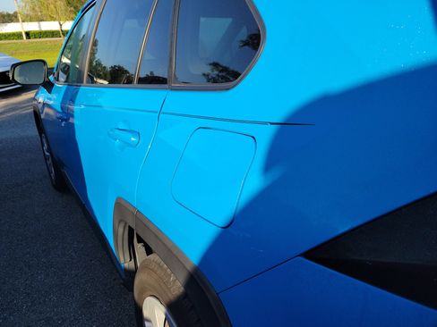 Used 2019 Toyota RAV4 LE w/ All Weather Liner Package image 21