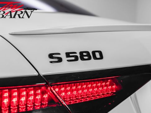 Used 2024 Mercedes-Benz S 580e 4MATIC Sedan image 14