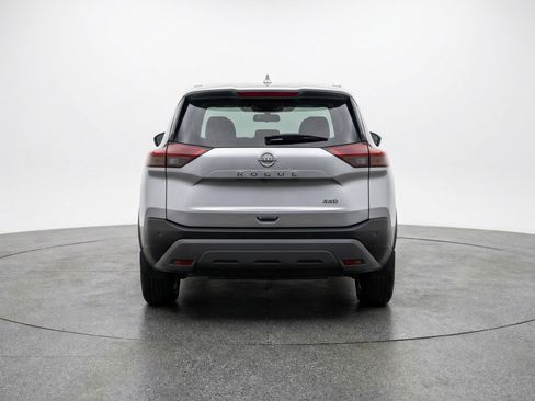 Used 2025 Nissan Rogue SV AWD/4WD image 7