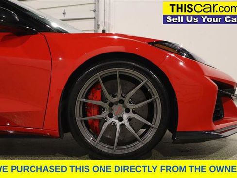 Used 2024 Chevrolet Corvette Z06 RWD image 11