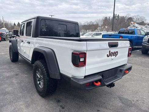 Used 2025 Jeep Gladiator Mojave w/ Safety Group image 4