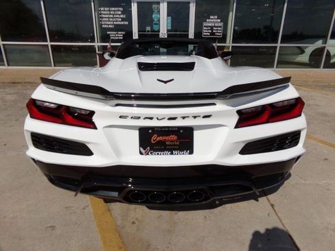 Used 2026 Chevrolet Corvette Z06 RWD image 7