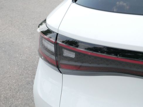 Certified 2023 Volkswagen ID.4 Pro S AWD/4WD image 17