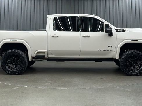 Used 2026 GMC Sierra 2500 AT4 w/ AT4 Premium Plus Package image 6