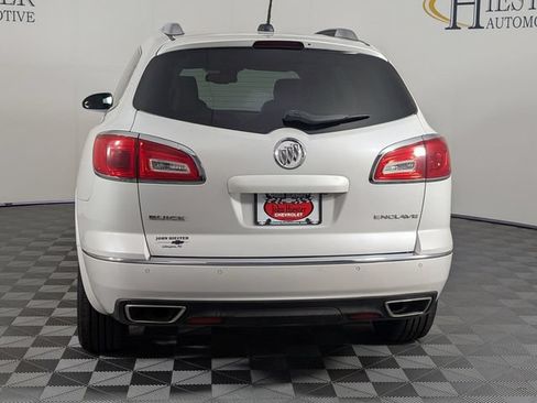 Used 2017 Buick Enclave Leather FWD image 6