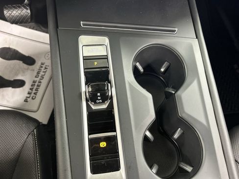 Certified 2024 Volkswagen Atlas SE AWD/4WD image 17