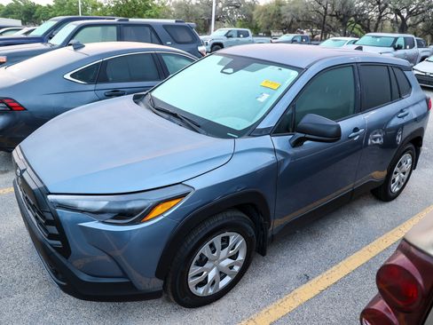 Used 2026 Toyota Corolla Cross L image 3