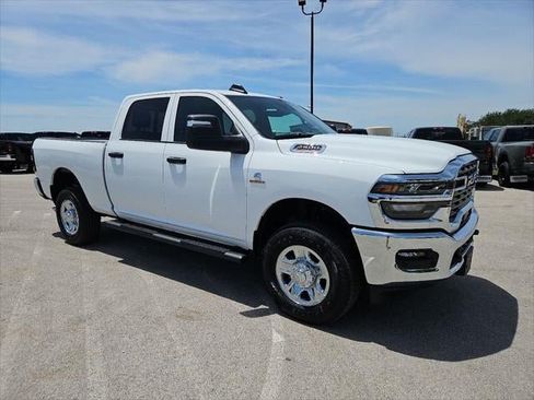 New 2026 RAM 2500 Tradesman AWD/4WD image 40