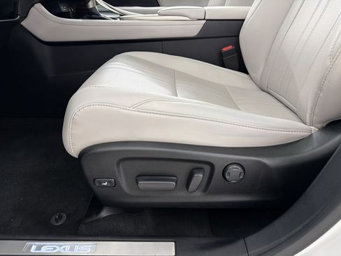 Used 2021 Lexus RX 350 FWD w/ Luxury Package image 14