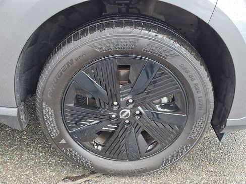 Certified 2025 Nissan Murano SV AWD/4WD image 9