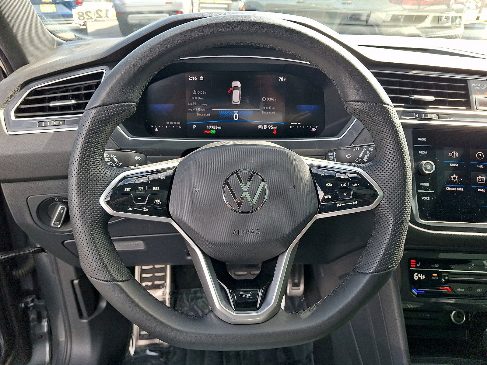 Certified 2024 Volkswagen Tiguan SE R-Line AWD/4WD image 21