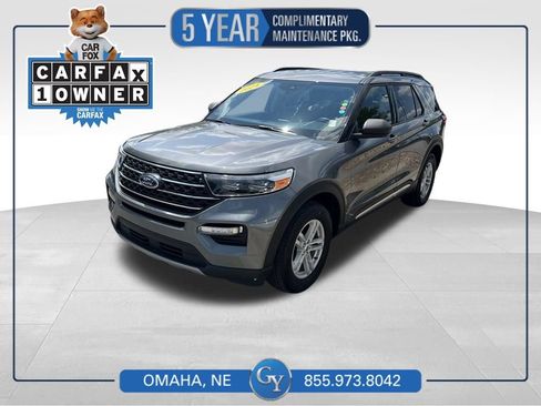 Used 2024 Ford Explorer XLT w/ Equipment Group 202A AWD/4WD image 1