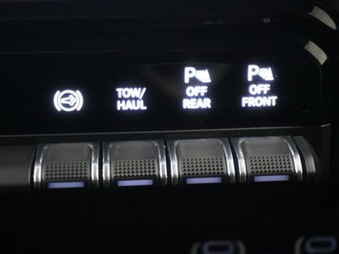 Used 2024 RAM 2500 Limited image 21