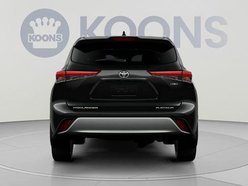 New 2026 Toyota Highlander Platinum AWD/4WD image 11